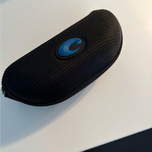 Black shell sunglasses case